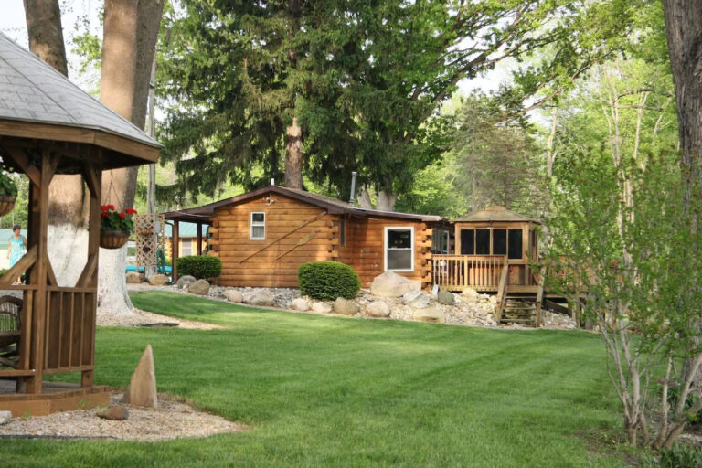 Romantic Riverfront Cabins on the Wabash River